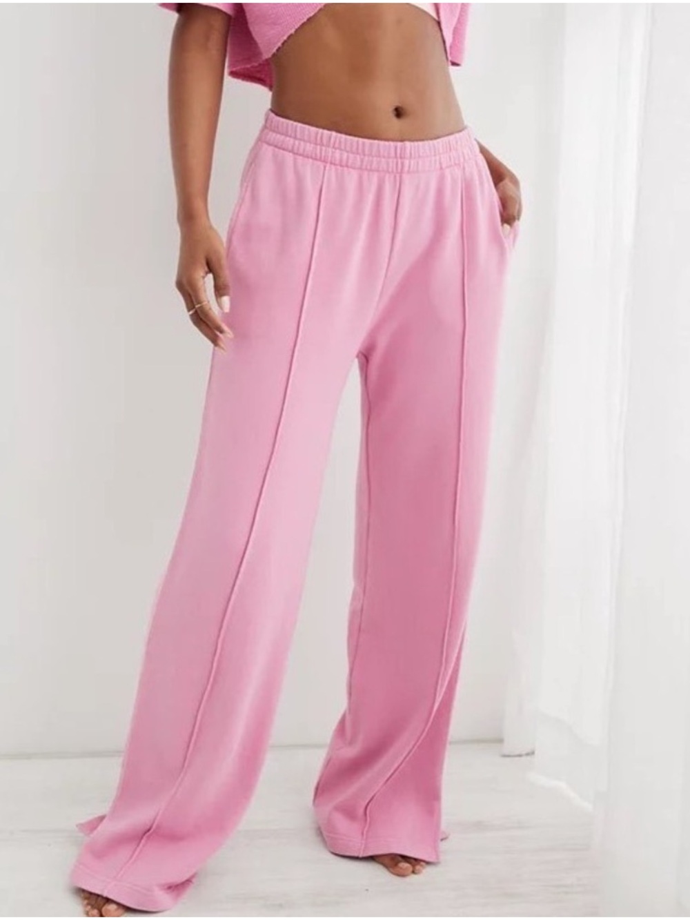 Aerie Spring Street Skater Pant Pink sweatpants wide leg open seam mauvewood XS